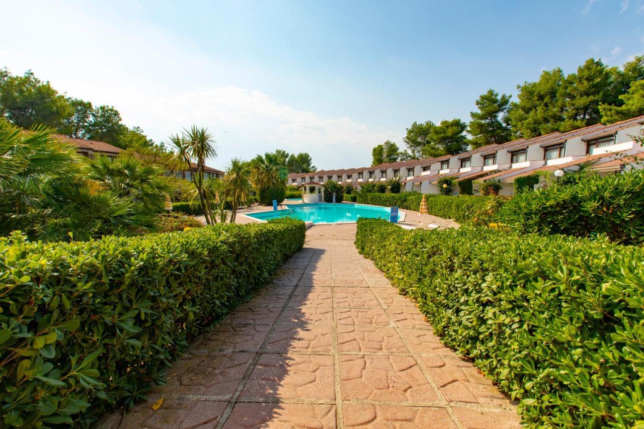 Porto Kaleo Resort Steccato Exteriör bild