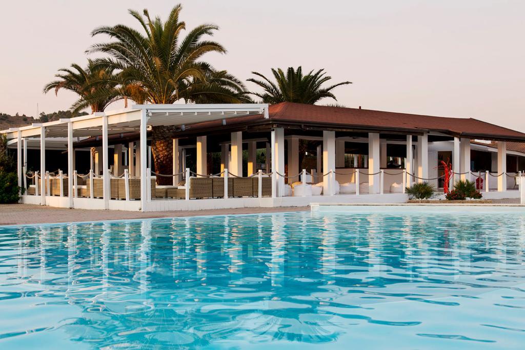 Porto Kaleo Resort Steccato Exteriör bild