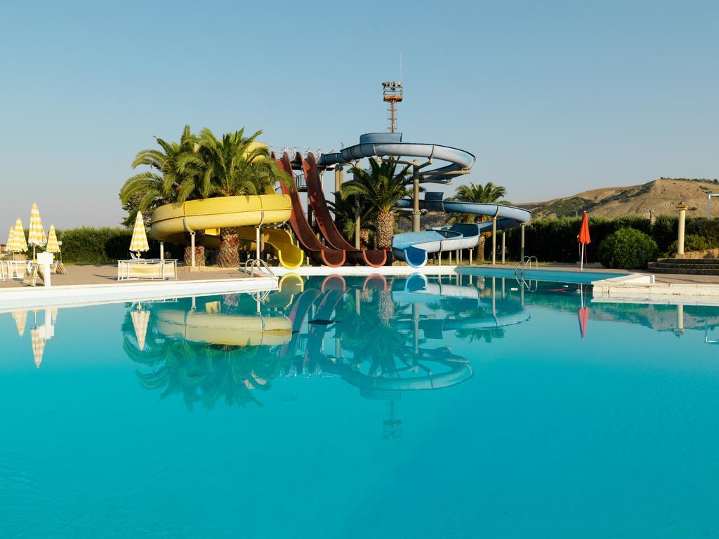 Porto Kaleo Resort Steccato Exteriör bild