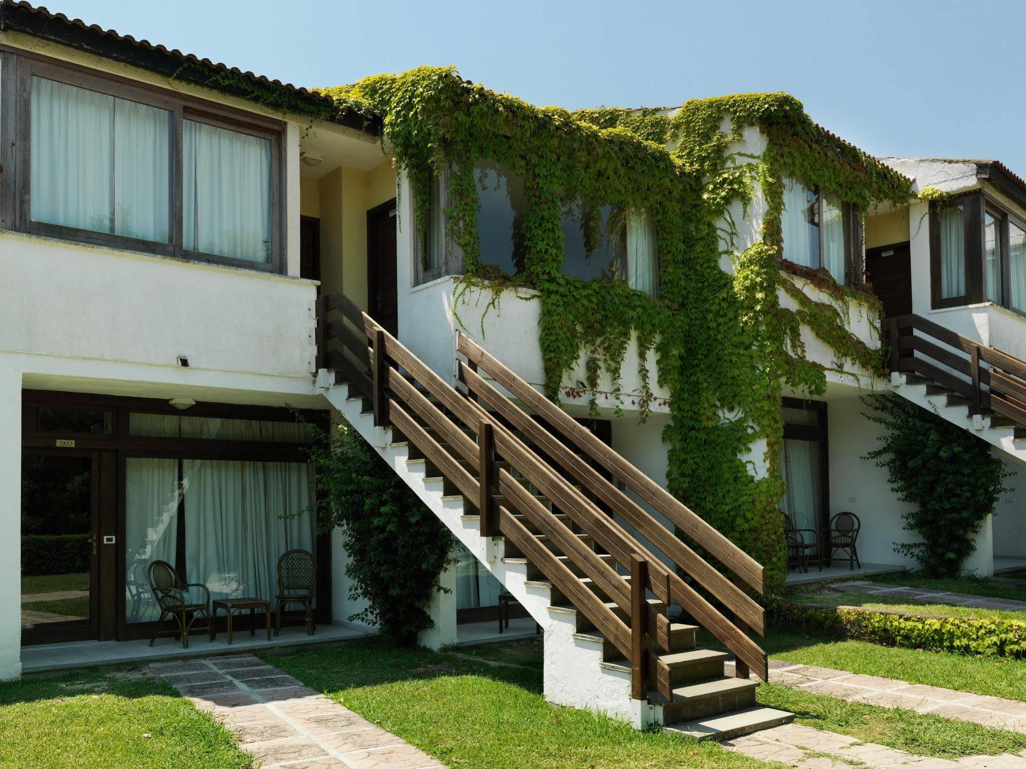 Porto Kaleo Resort Steccato Exteriör bild